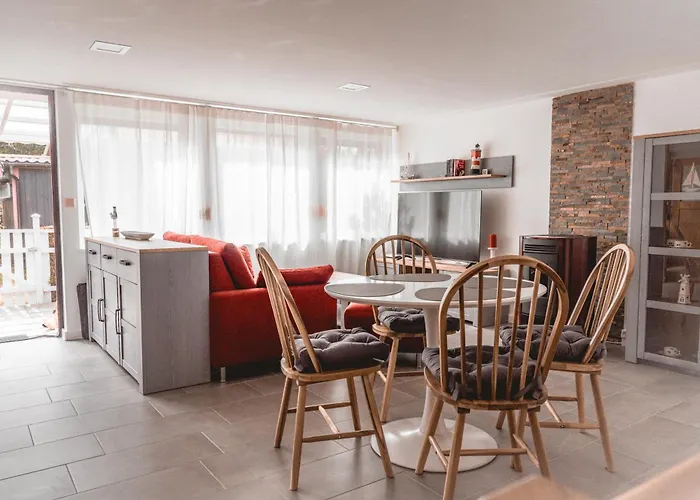 Casa de Férias Turmhaus Moenkebude *