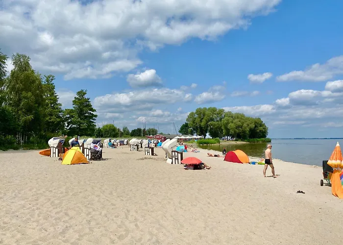 Turmhaus Moenkebude Casa de Férias *